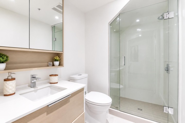 Photo 3 at 1618 Pullman Porter Street, Mount Pleasant VE, Vancouver East