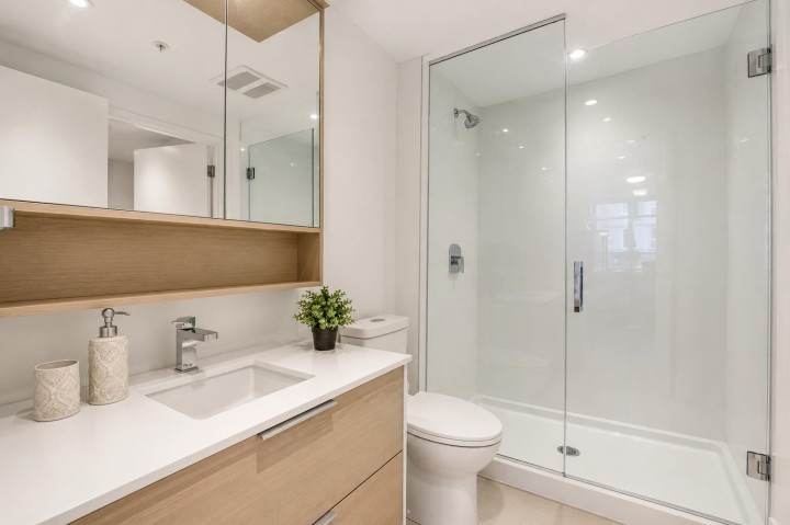 Photo 9 at 212 - 1661 Quebec Street, Mount Pleasant VE, Vancouver East