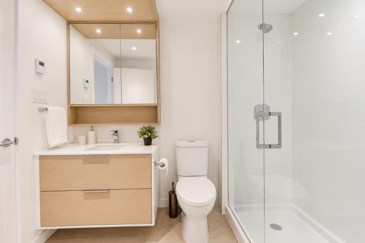 Photo 10 at 212 - 1661 Quebec Street, Mount Pleasant VE, Vancouver East