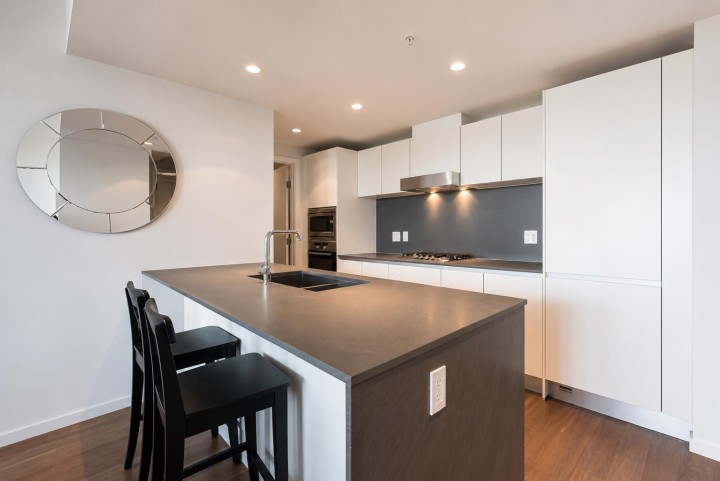 Photo 6 at 718 - 8488 Cornish Street, S.W. Marine, Vancouver West