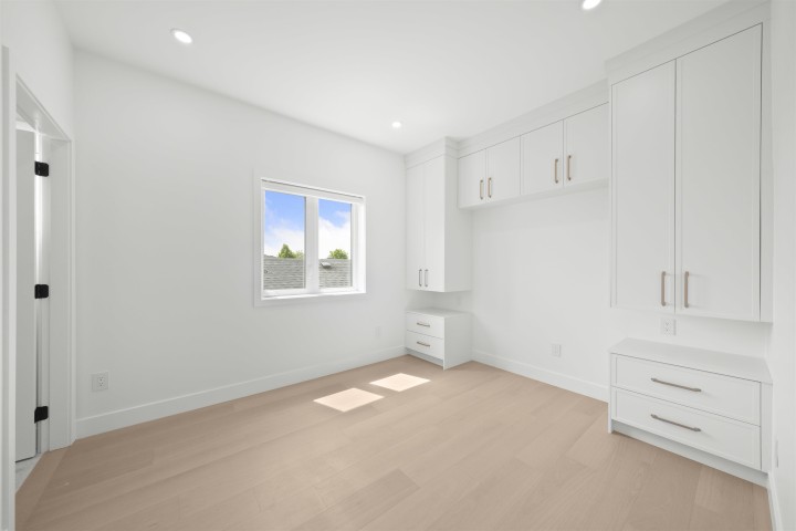 Photo 12 at 1 - 6461 E Prince Edward Street, Main, Vancouver East