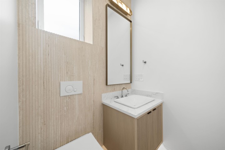 Photo 9 at 1 - 6461 E Prince Edward Street, Main, Vancouver East
