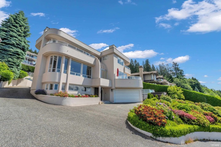Photo 34 at 2589 Chairlift Road, Chelsea Park, West Vancouver
