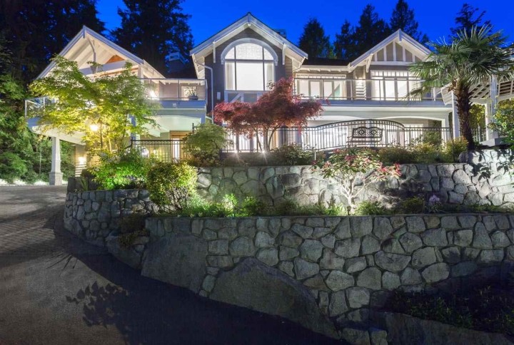 Photo 1 at 3395 Thompson Crescent, Westmount WV, West Vancouver