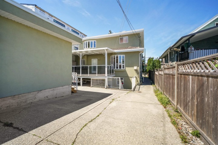Photo 37 at 3978 Victoria Drive, Victoria VE, Vancouver East
