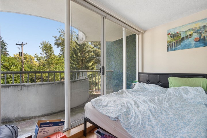 Photo 15 at 201 - 4691 W 10th Avenue, Point Grey, Vancouver West