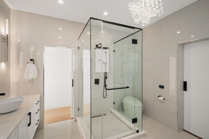 Photo 20 at 35 Kelvin Grove Way, Lions Bay, West Vancouver