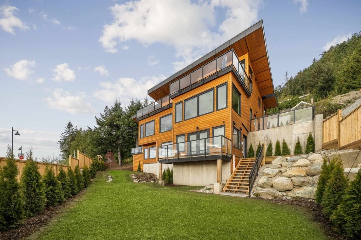 Photo 37 at 35 Kelvin Grove Way, Lions Bay, West Vancouver