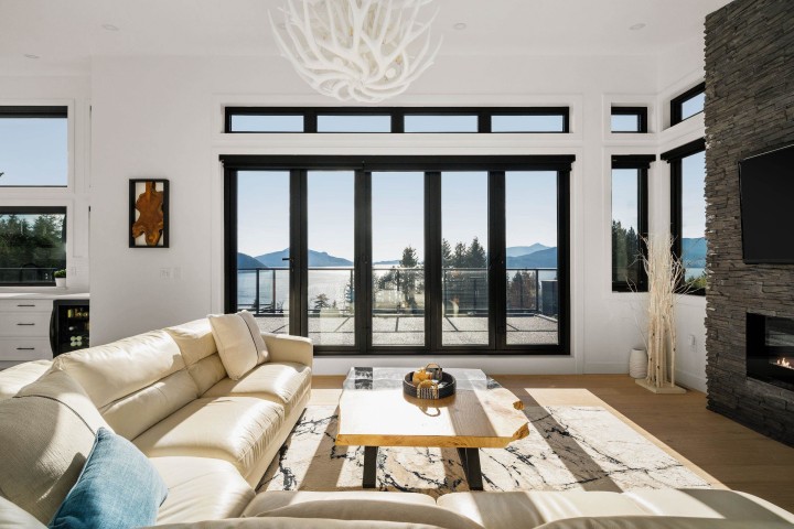 Photo 11 at 35 Kelvin Grove Way, Lions Bay, West Vancouver