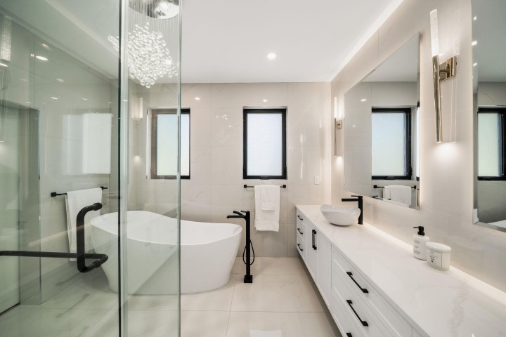 Photo 19 at 35 Kelvin Grove Way, Lions Bay, West Vancouver