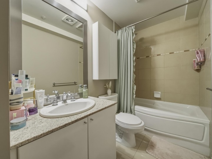 Photo 20 at 2106 - 1211 Melville Street, Coal Harbour, Vancouver West