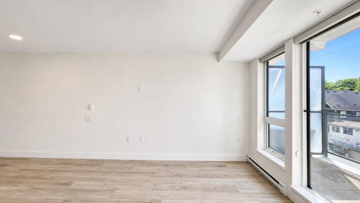 Photo 12 at 308 - 630 E Broadway, Mount Pleasant VE, Vancouver East