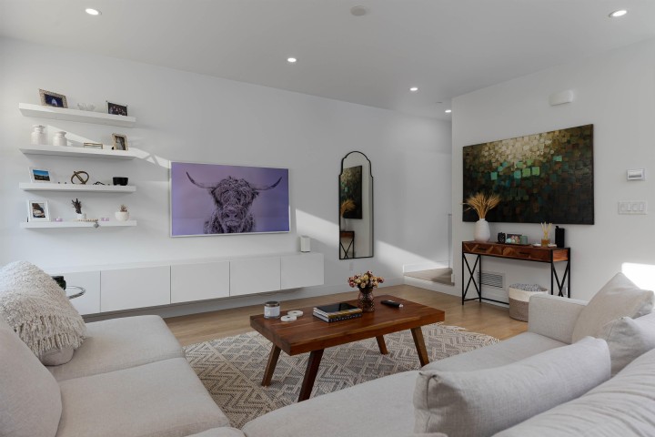 Photo 3 at 17 - 602 Lile Drive, Roche Point, North Vancouver