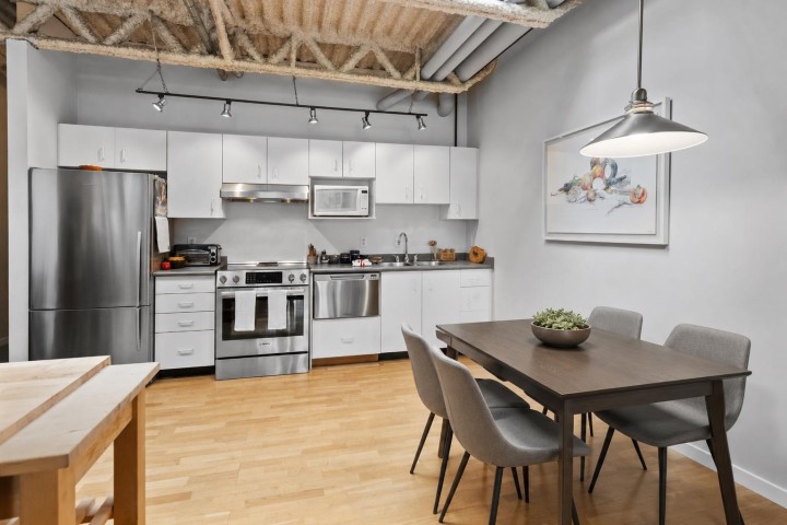 Photo 5 at 424 - 350 E 2nd Avenue, Mount Pleasant VE, Vancouver East