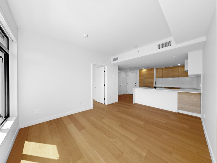 Photo 22 at 504 - 6485 Manitoba Street, Oakridge VW, Vancouver West