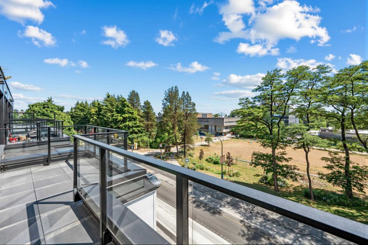 Photo 28 at 504 - 6485 Manitoba Street, Oakridge VW, Vancouver West