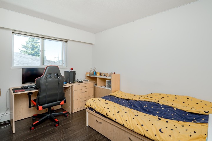 Photo 18 at 6074 Sherbrooke Street, Knight, Vancouver East
