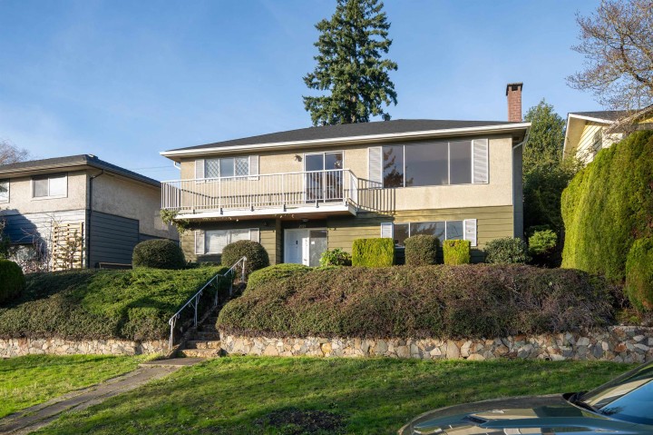 Photo 1 at 2321 Harrison Drive, Fraserview VE, Vancouver East
