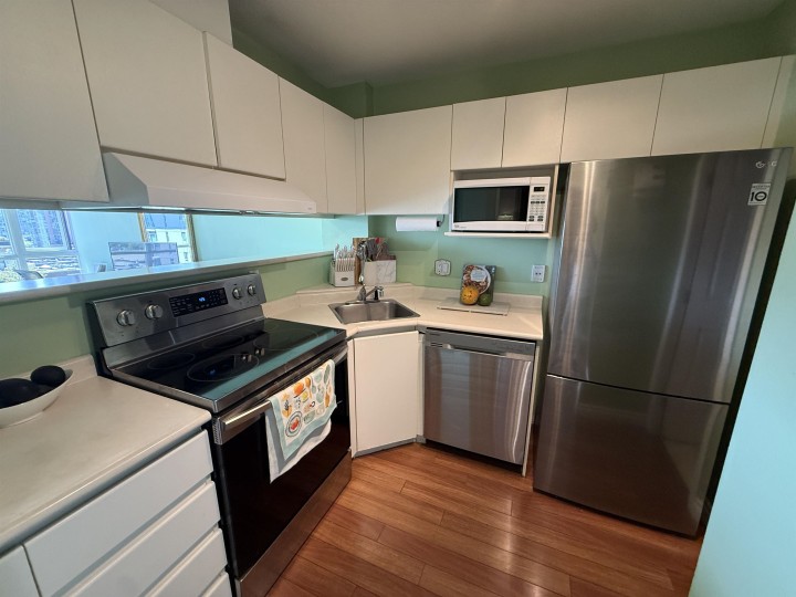 Photo 13 at 606 - 1188 Richards Street, Yaletown, Vancouver West