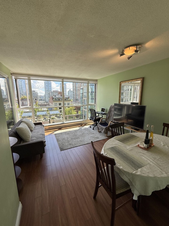 Photo 11 at 606 - 1188 Richards Street, Yaletown, Vancouver West