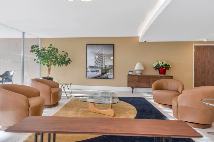 Photo 5 at 402 - 2135 Argyle Avenue, West Vancouver