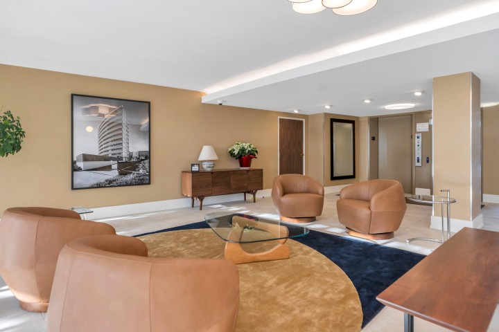 Photo 4 at 402 - 2135 Argyle Avenue, West Vancouver