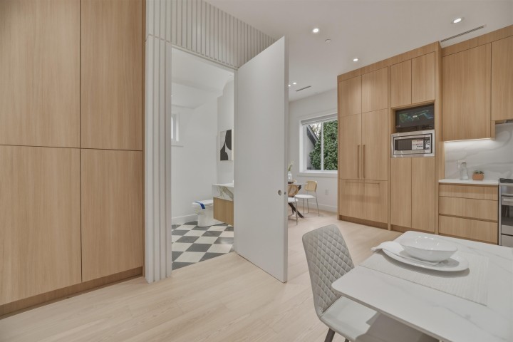 Photo 3 at 3110 W 42nd Avenue, Kerrisdale, Vancouver West