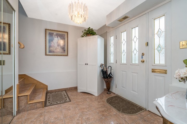 Photo 3 at 5262 Clarendon Street, Collingwood VE, Vancouver East