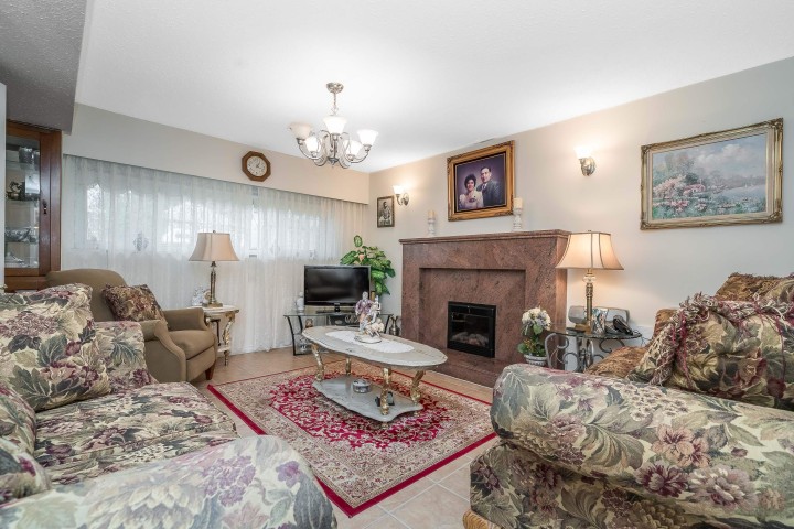Photo 24 at 5262 Clarendon Street, Collingwood VE, Vancouver East