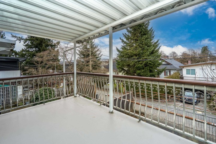 Photo 31 at 5262 Clarendon Street, Collingwood VE, Vancouver East