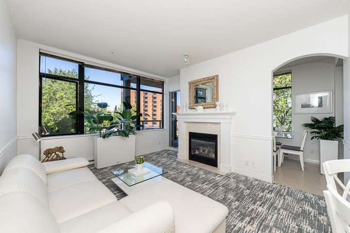 Photo 3 at 307 - 588 W 45th Avenue, Oakridge VW, Vancouver West