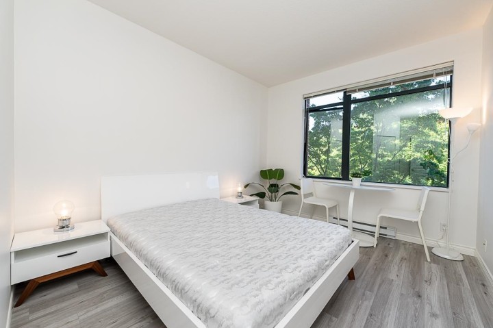 Photo 9 at 307 - 588 W 45th Avenue, Oakridge VW, Vancouver West