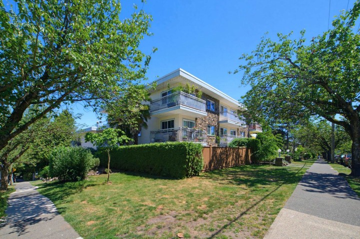 Photo 28 at 303 - 711 E 6th Avenue, Mount Pleasant VE, Vancouver East