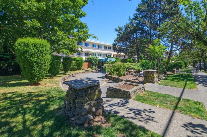 Photo 31 at 303 - 711 E 6th Avenue, Mount Pleasant VE, Vancouver East
