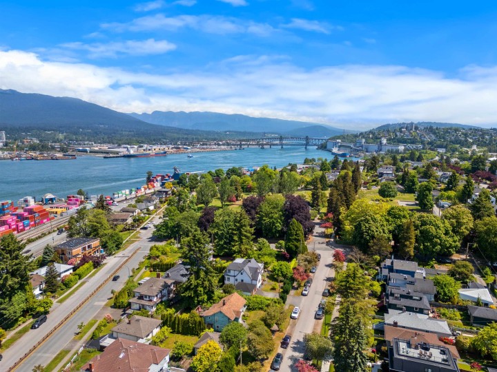 Photo 15 at 2587 Yale Street, Hastings Sunrise, Vancouver East