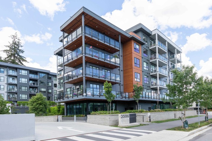 Photo 1 at 203 - 3596 Malsum Drive, Roche Point, North Vancouver