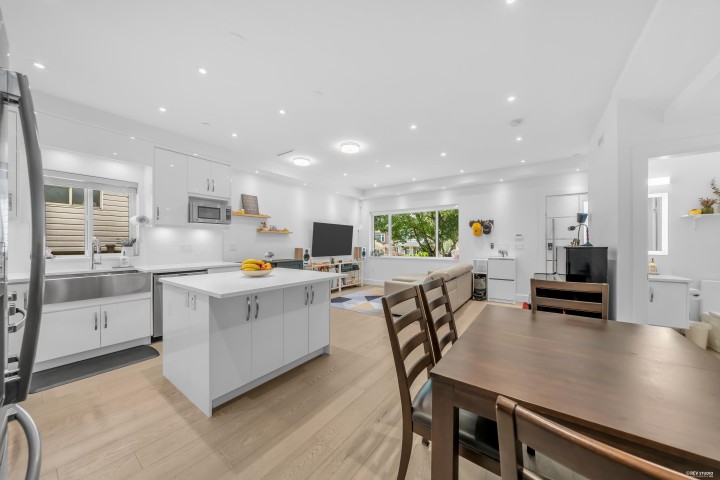 Photo 9 at 3342 E 24th Avenue, Renfrew Heights, Vancouver East