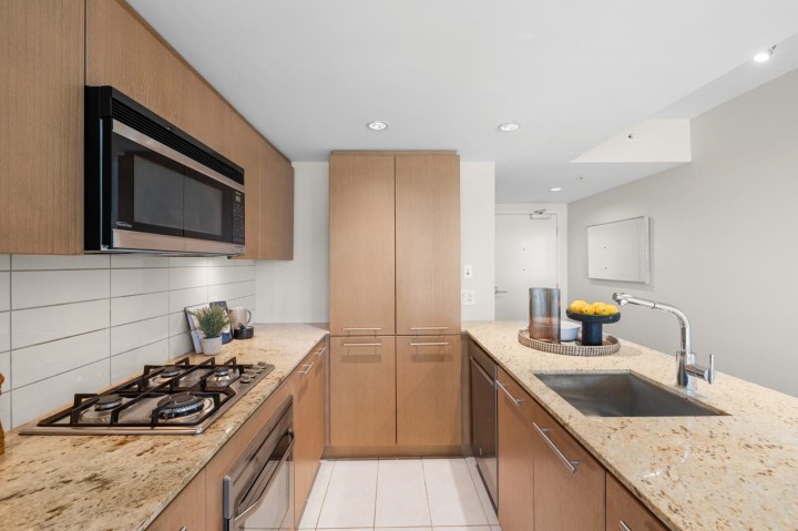 Photo 15 at 708 - 522 W 8th Avenue, Fairview VW, Vancouver West