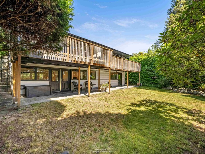 Photo 30 at 947 Evergreen Place, Edgemont, North Vancouver