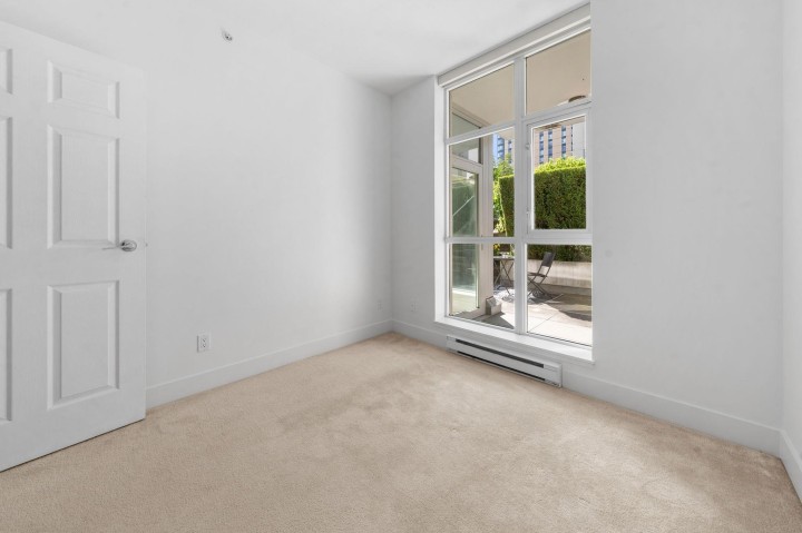 Photo 11 at 102 - 6080 Iona Drive, University VW, Vancouver West