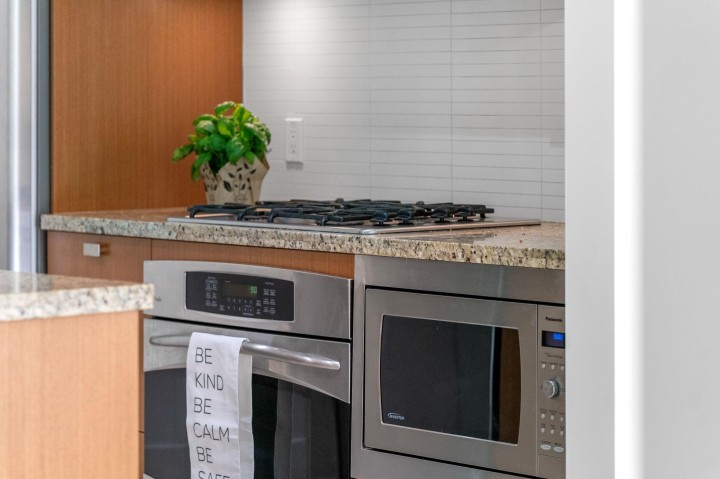 Photo 8 at 102 - 6080 Iona Drive, University VW, Vancouver West