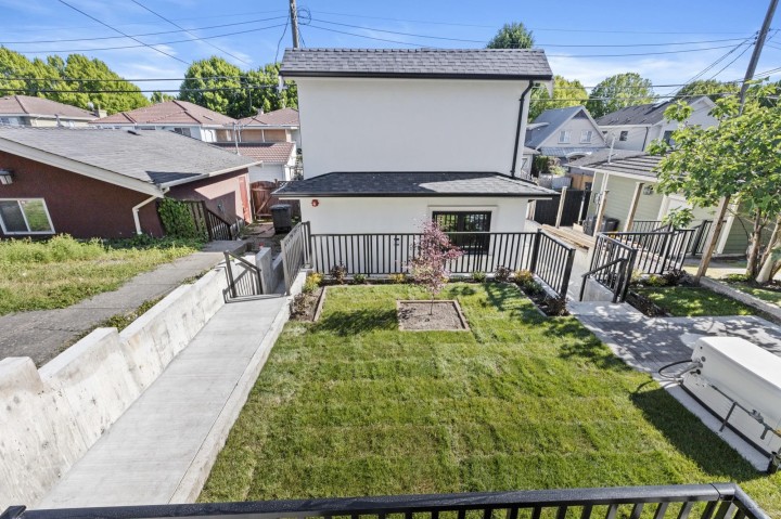 Photo 38 at 134 E 63rd Avenue, South Vancouver, Vancouver East