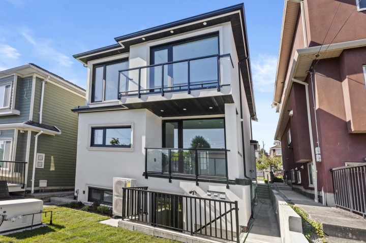 Photo 40 at 134 E 63rd Avenue, South Vancouver, Vancouver East