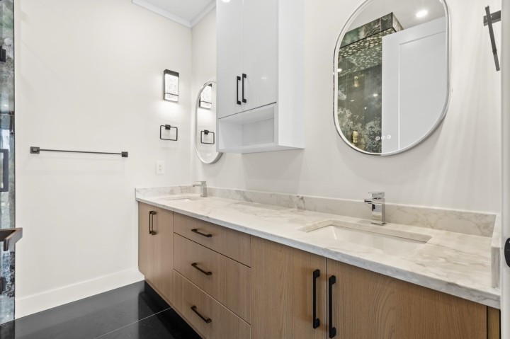 Photo 25 at 134 E 63rd Avenue, South Vancouver, Vancouver East