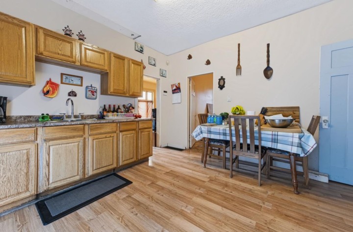 Photo 9 at 2354 E 33rd Avenue, Collingwood VE, Vancouver East