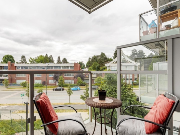 Photo 15 at 411 - 417 Great Northern Way, Strathcona, Vancouver East