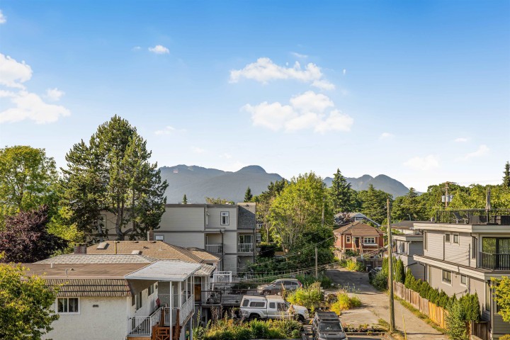 Photo 18 at 2412 Dundas Street, Hastings Sunrise, Vancouver East