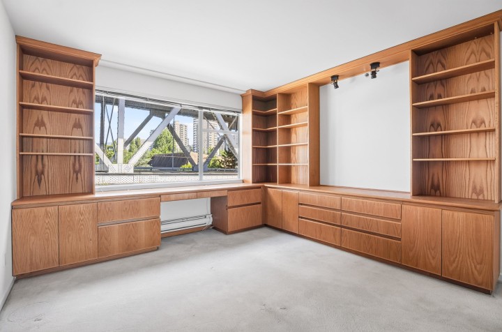 Photo 15 at 502 - 1012 Beach Avenue, Yaletown, Vancouver West