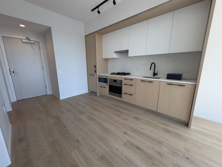 Photo 2 at 462 - 5189 Earles Street, Collingwood VE, Vancouver East