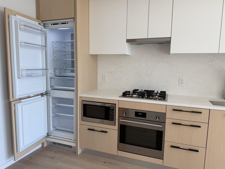 Photo 3 at 462 - 5189 Earles Street, Collingwood VE, Vancouver East